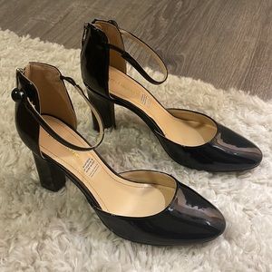 NWOT black heels
